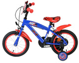 Blaues Kinderfahrrad mit roten Akzenten und stabilen Reifen