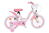 Rosa Kinderfahrrad mit Hello Kitty-Motiv und Korb vorne