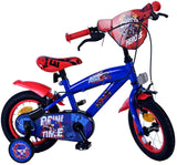 Kinderfahrrad in Blau und Rot mit Comic-Design und Stützrädern