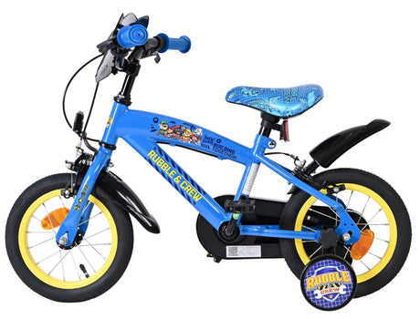 Blaues Kinderfahrrad mit gelben Reifen und Comic-Motiven auf dem Sattel