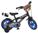 Schwarzes Kinderfahrrad mit Batman-Motiv und blauen Reifen