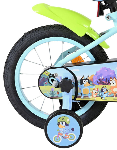 Buntes Kinderfahrrad mit stabilen Reifen und niedlichem Motiv am Rahmen