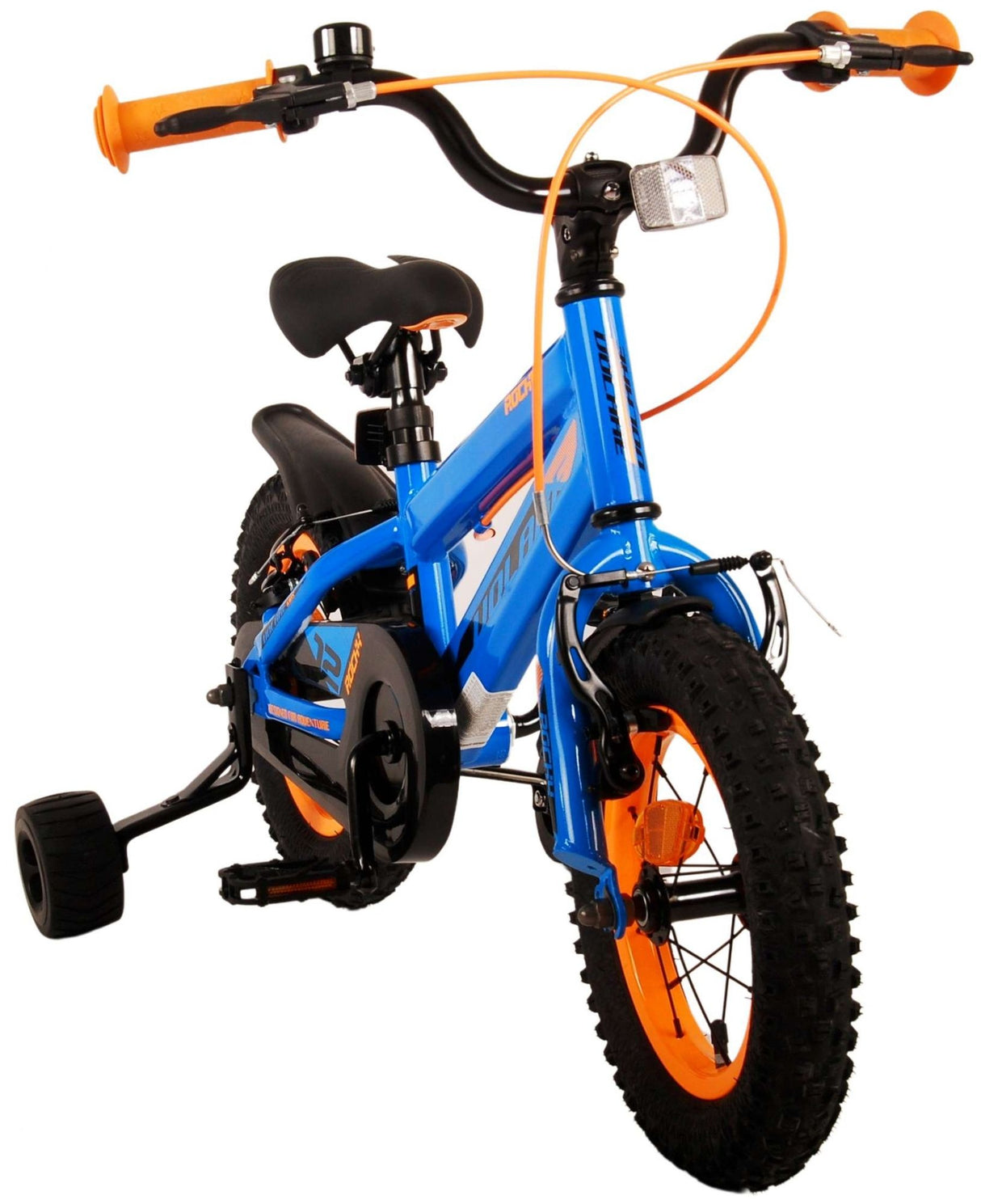 Kinderfahrrad in Blau mit orangefarbenen Akzenten und Stützrädern