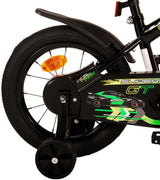 Fahrrad mit schwarzem Hinterrad und grünem Design, Schutzblech vorhanden