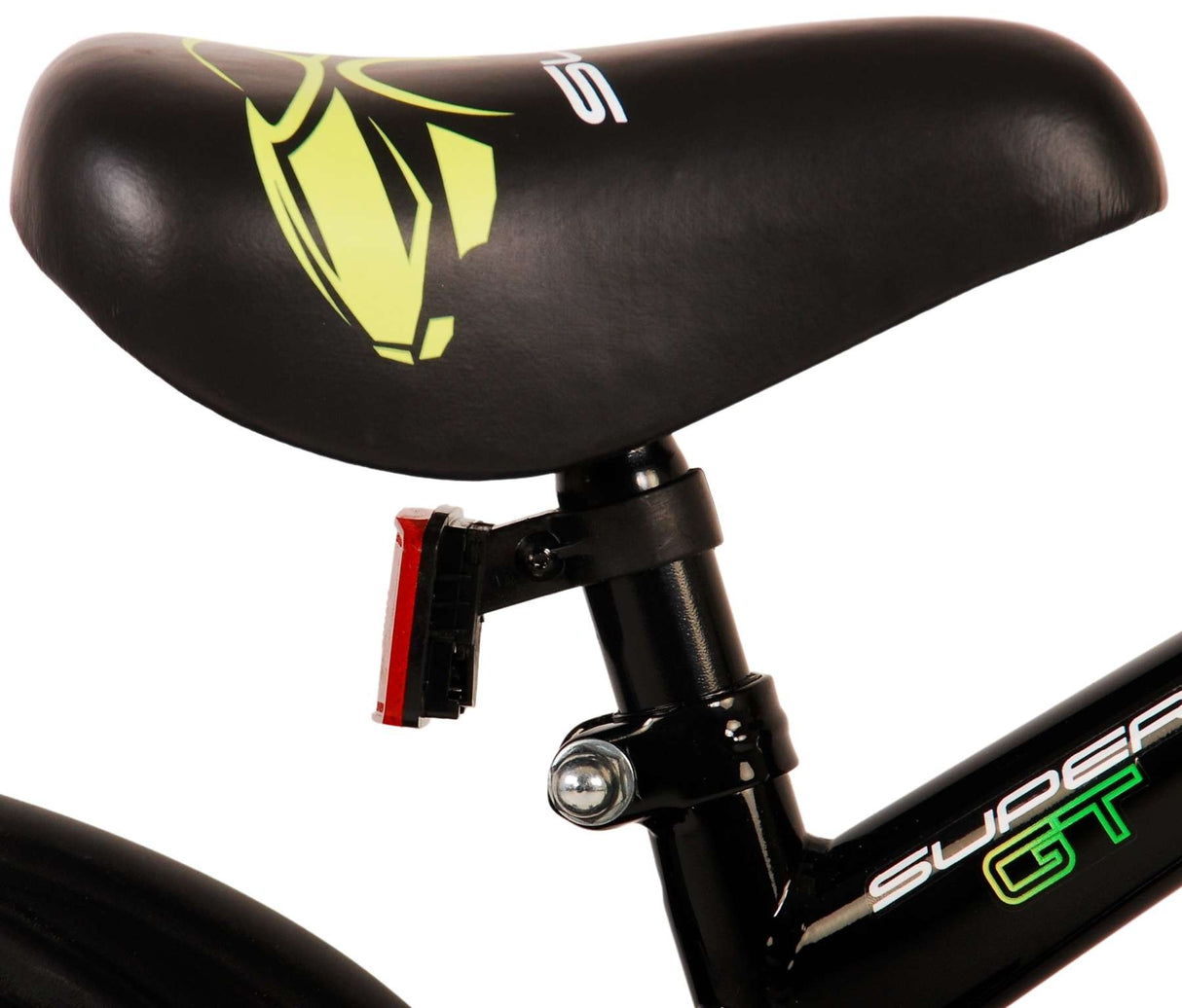 Schwarzer Fahrradsattel mit grünem Logo und Rücklichthalterung