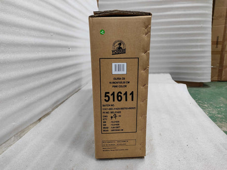 Kartonverpackung mit Produktinformationen in pinker Farbe und Artikelnummer