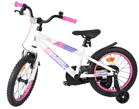 Kinderfahrrad in Weiß mit pinken Akzenten und Stützrädern