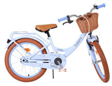 Kinderfahrrad in Hellblau mit Korb und braunen Reifen