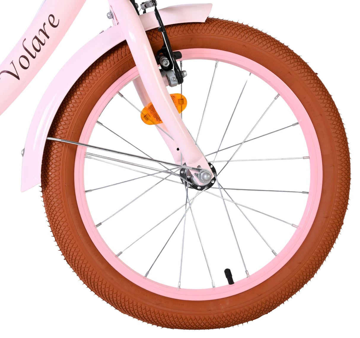Vorderreifen eines Fahrrads mit braunem Profil und pinker Felge