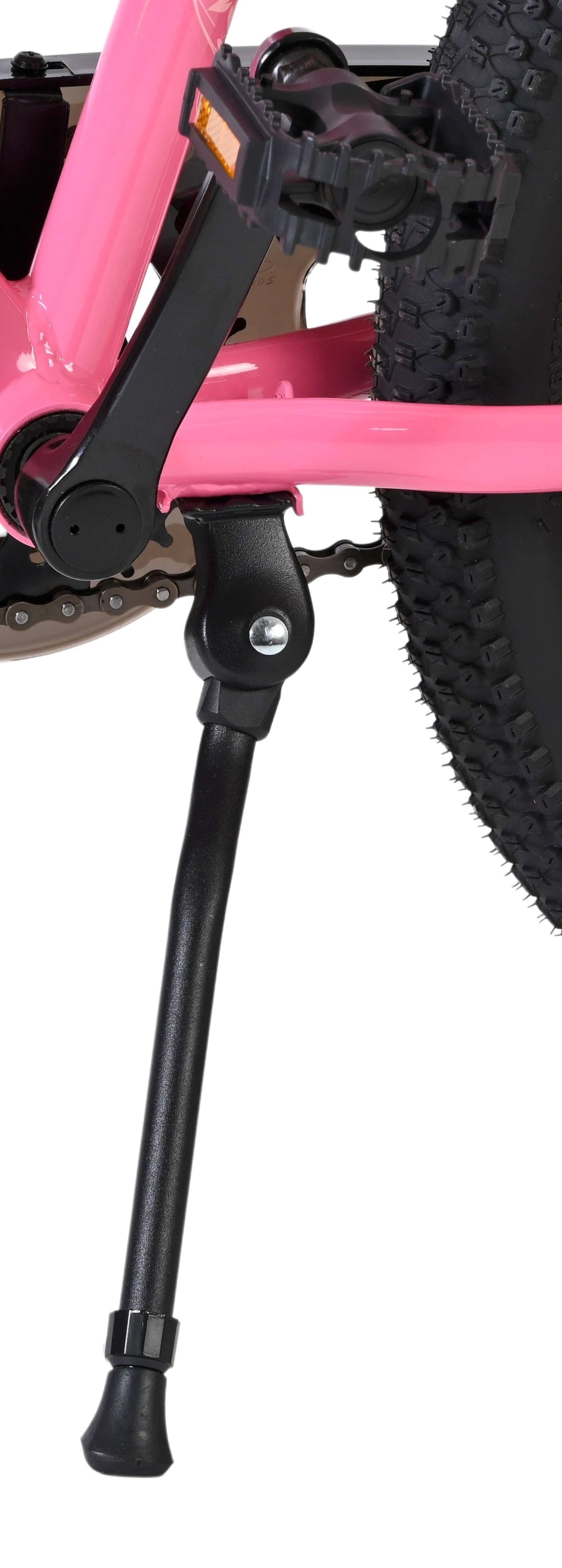 Schwarzer Ständer an pinkem Fahrrad mit grobem Reifen