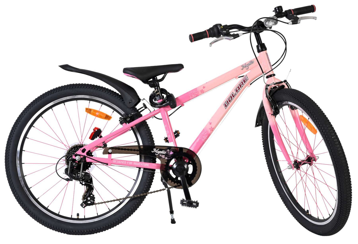Rosa Mountainbike mit schwarzem Sattel und Reifen, 21-Gang-Schaltung