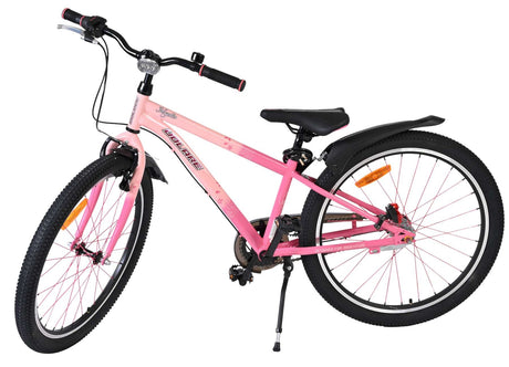 Rosa Mountainbike mit schwarzem Sattel und Reifen, sportliches Design