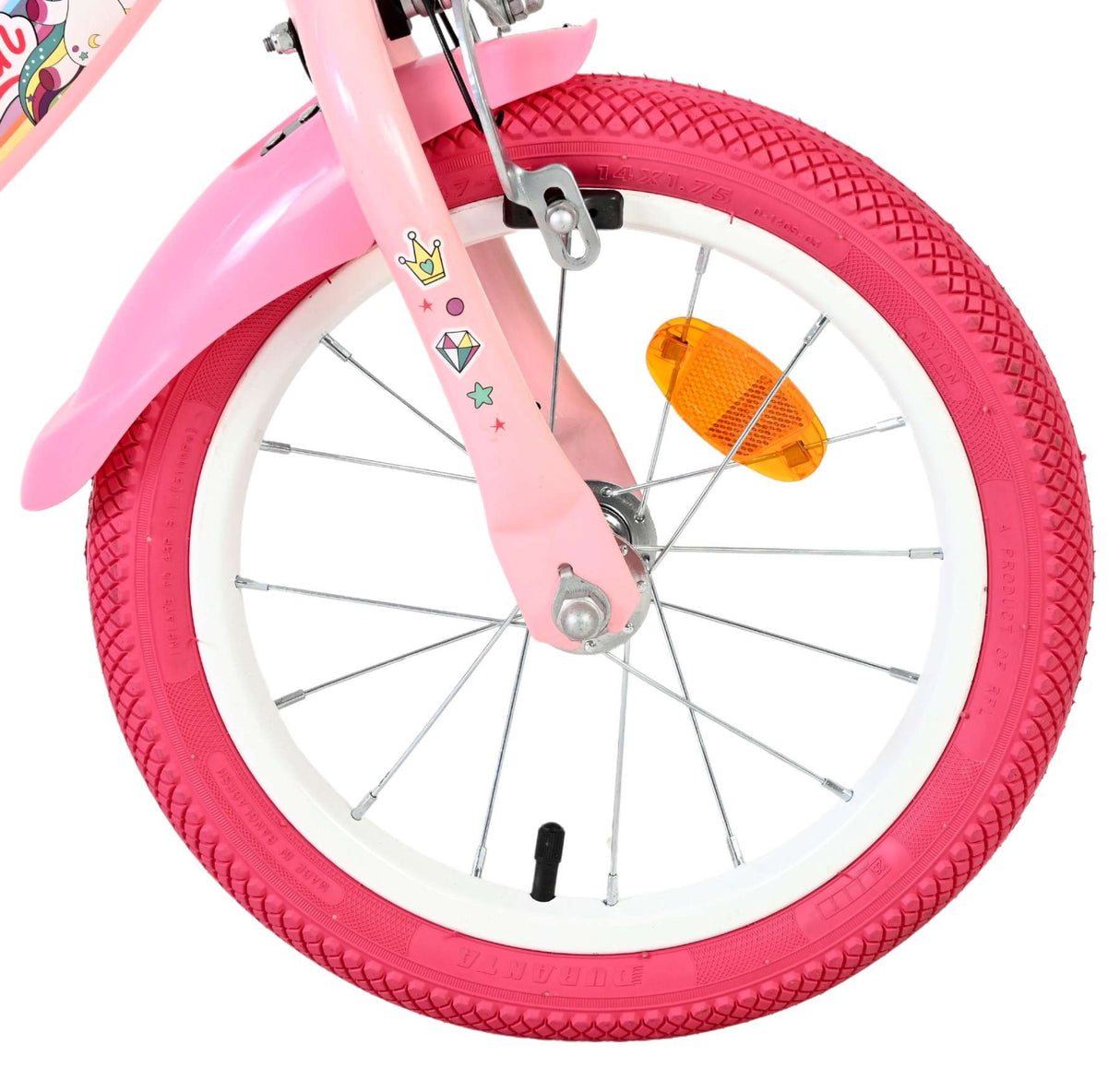 Pinkes Fahrrad mit buntem Reifen und reflektierendem Element