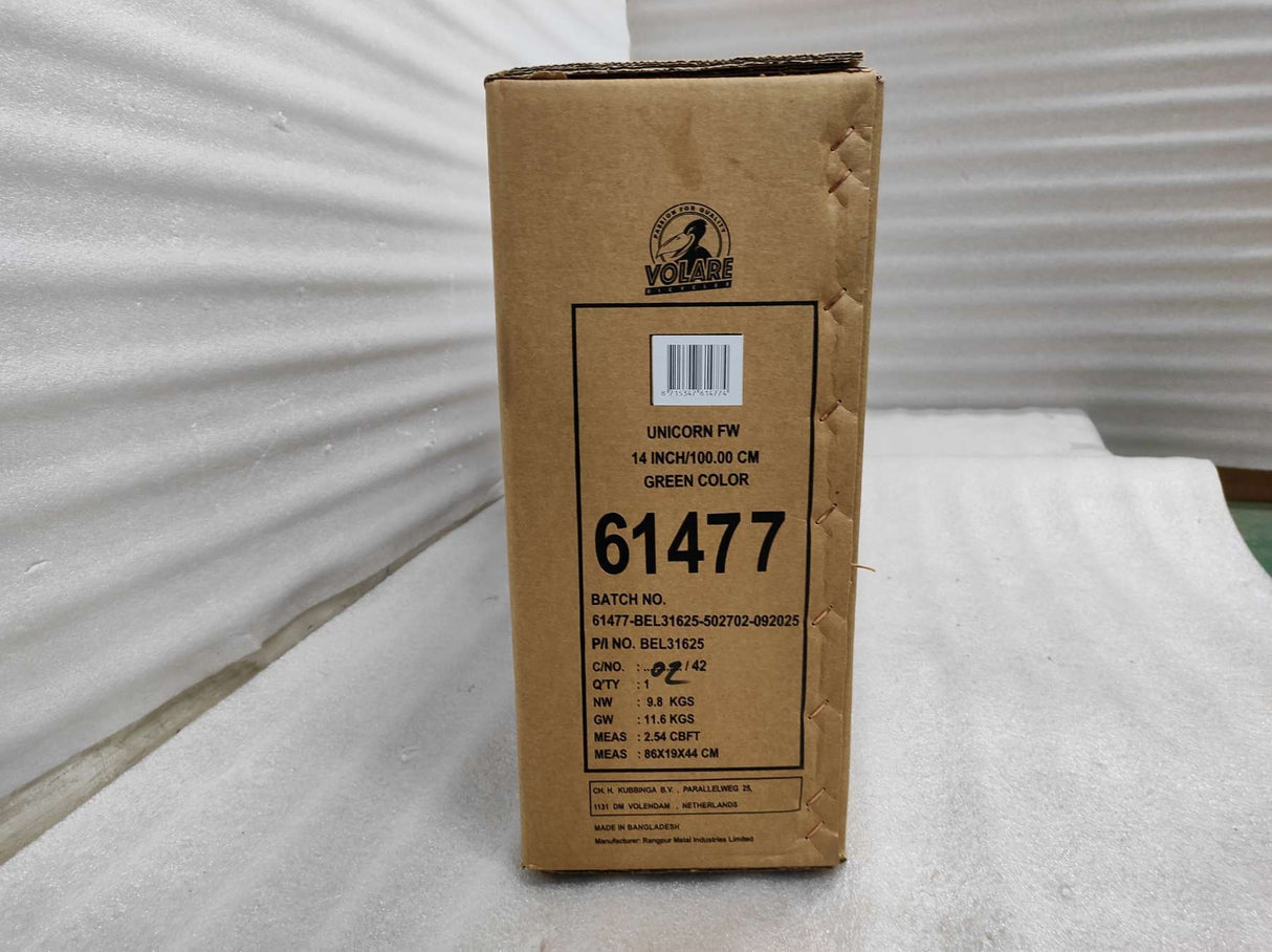 Braune Kartonverpackung mit Produktinformationen und grüner Farbe
