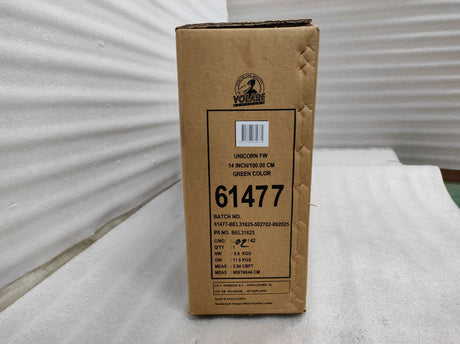 Braune Kartonverpackung mit Produktinformationen und grüner Farbe