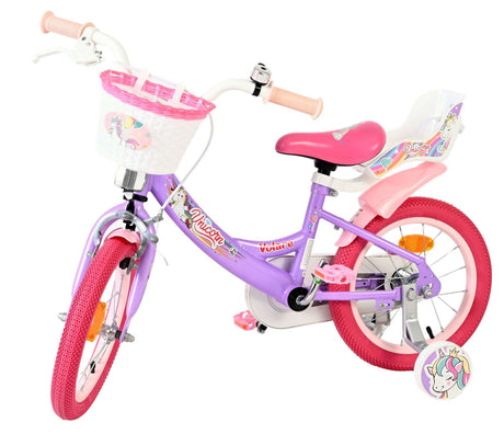 Lila Kinderfahrrad mit pinken Reifen und Korb vorne