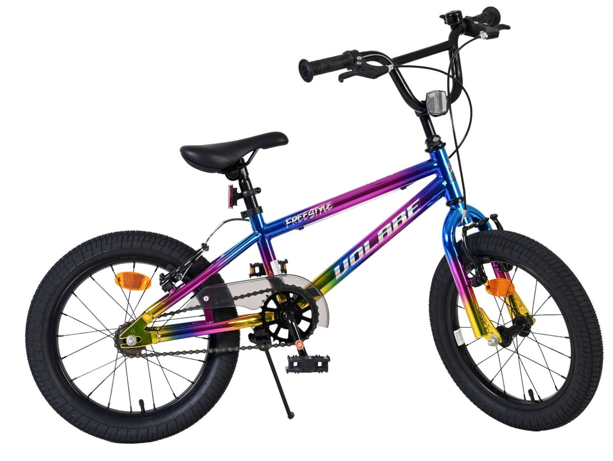 Buntes Kinderfahrrad mit 20-Zoll-Rädern und stabiler Rahmenkonstruktion