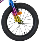 Bunte Fahrradgabel mit schwarzem Reifen und reflektierendem Element