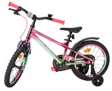 Kinderfahrrad in Pink und Grün mit Stützrädern und Gummireifen