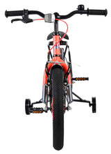 Kinderfahrrad in Orange mit Stützrädern und schwarzem Lenker