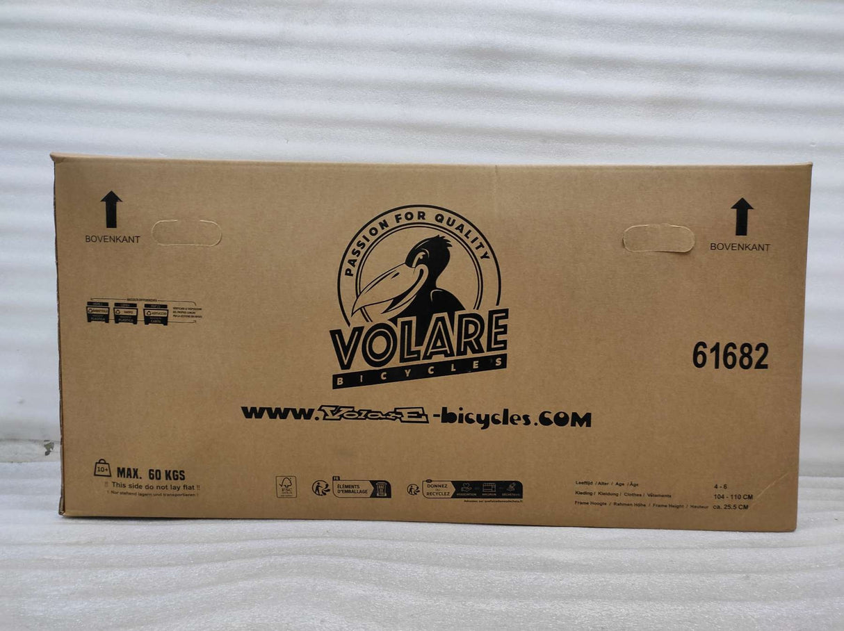Kartonverpackung für ein Fahrrad mit Logo und Gewichtsangabe