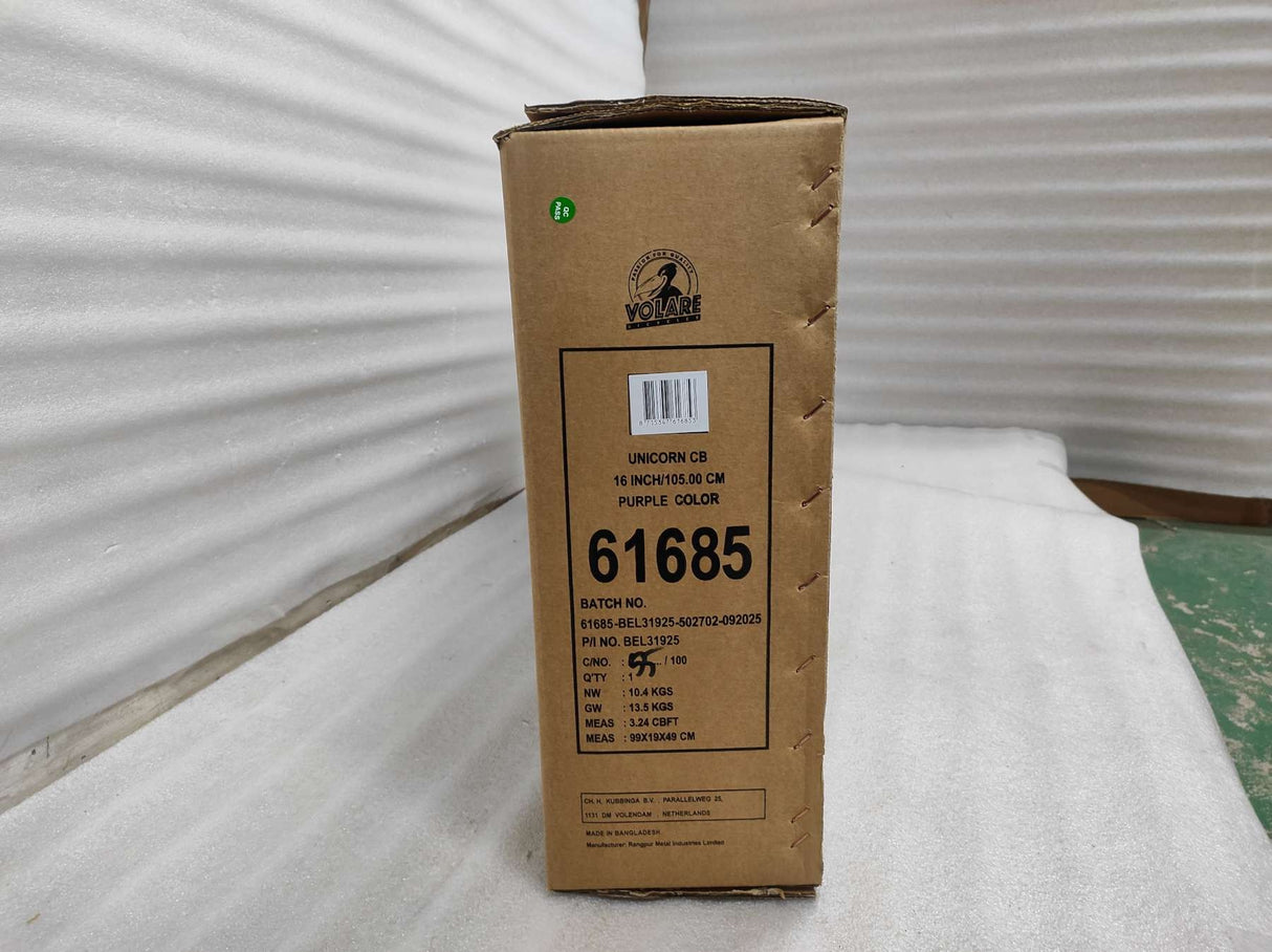 Braune Verpackung mit lila Inhalt, Produktnummer und Beschreibung sichtbar