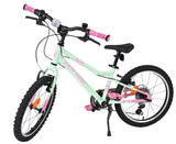 Kinderfahrrad in Mintgrün mit pinken Griffen und Pedalen