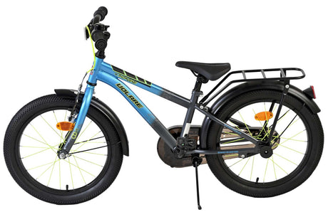 Kinderfahrrad mit blauer und schwarzer Farbgestaltung und stabilen Reifen