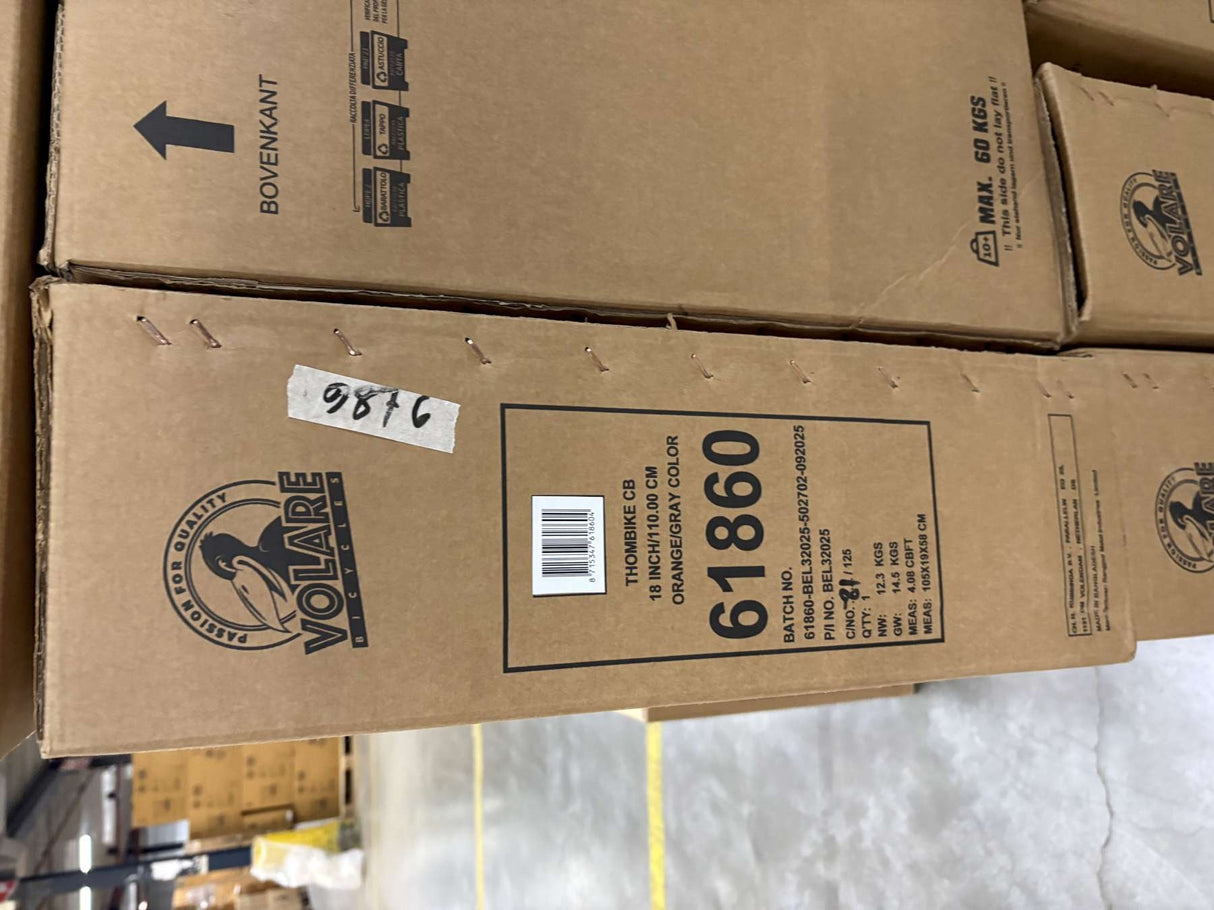 Braune Kartonverpackung mit Produktinformationen und Barcode sichtbar