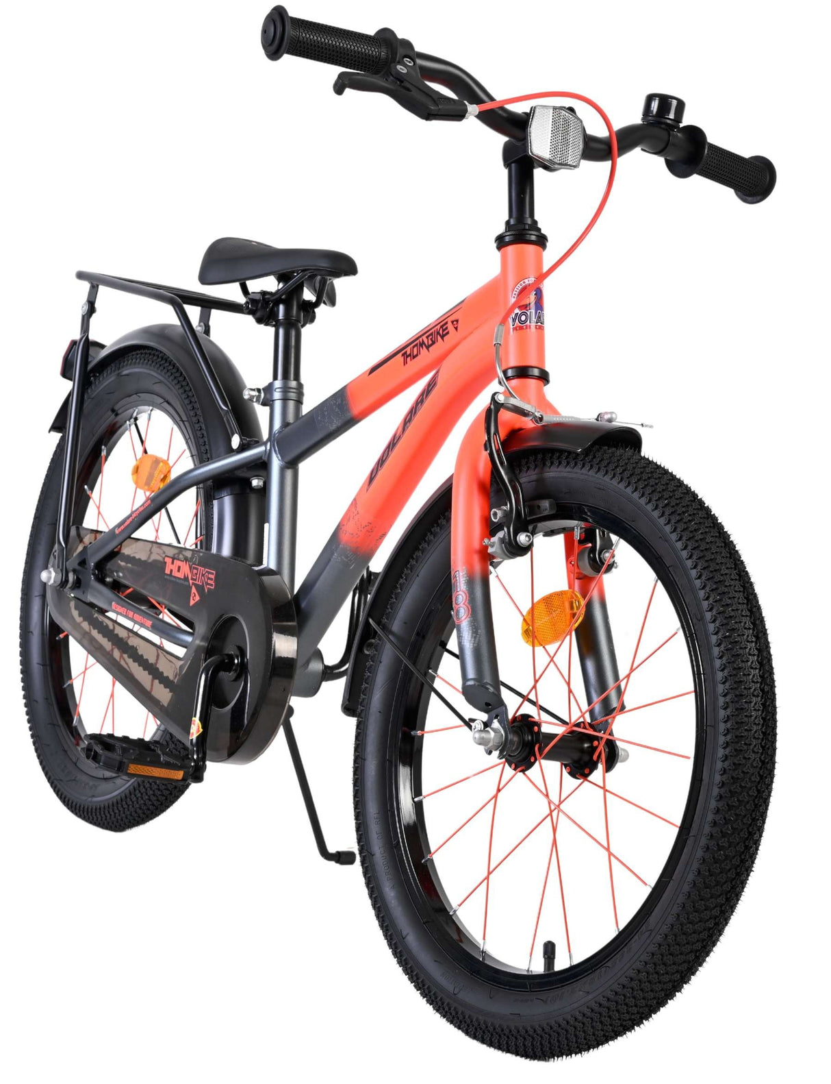 Kinderfahrrad mit orange-schwarzem Rahmen und 18-Zoll-Rädern