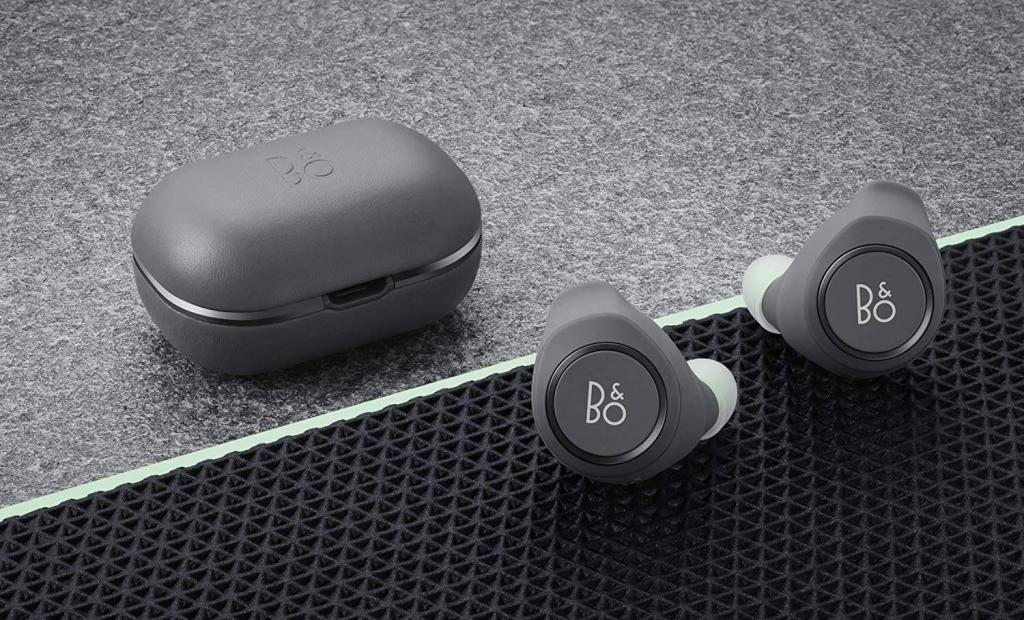 Bang & Olufsen Beoplay E8 2.0 Motion Graphite Earbuds In-Ear Kopfhörer Ladeschale