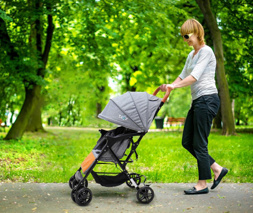 Blijr Mimi Kinderwagen Buggy in Grau mit Transportkorb und Hinterradbremse