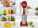 Der Beper BP.690 Mixer mit Smoothies, Ei und Kaffee