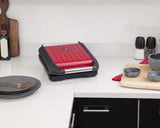 George Foreman Kontaktgrill in der Küche mit geschlossenem Deckel