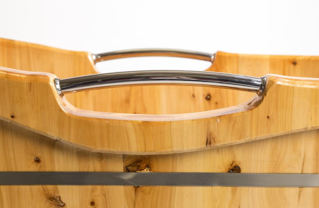 PureHaven freistehende Holzbadewanne 150x67x82 cm aus Zedernholz 150 L ergonomische Formgebung pflegeleichte Oberfläche verstärkter Rahmen mit Ablauf