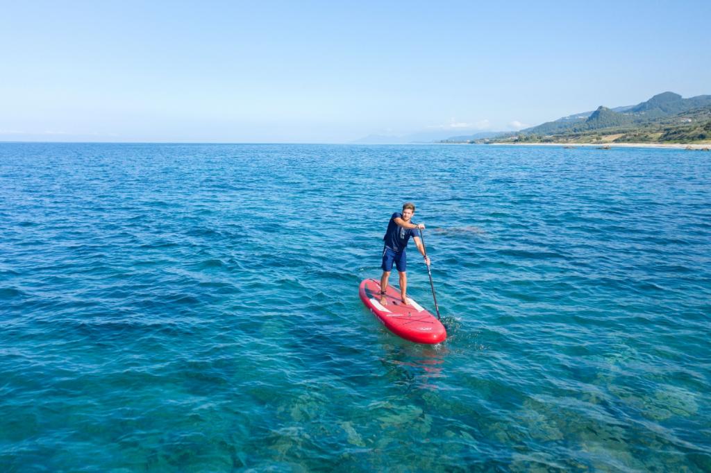 Aqua Marina All-Around SUP Board 366x84 cm mit Reißverschlussrucksack Double Action-Pumpe LIQUID AIR Paddel Einschub-Mittelfinne Sicherheitsleine Rot