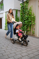 MoMi IVI Kinderdreirad 3-in-1 – 360° drehbarer Sitz, 3-Punkt-Gurt, höhenverstellbare Schiebestange, Sonnendach, PU-Räder, Frontkorb – ab 9 Monaten