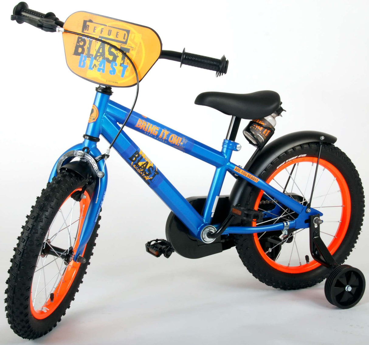 Satinblaues NERF-Fahrrad mit orangefarbenen Akzenten.