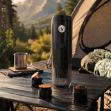 BeperP101CAF250 mobile Espressomaschine beim Camping mit Zelt und Tisch