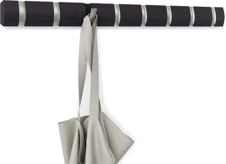 Umbra Hooks Flip 8 318858-1143 Garderobenhaken im Einsatz