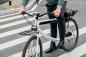 Preview: Urtopia Chord White Smartes E-Bike in Benutzung